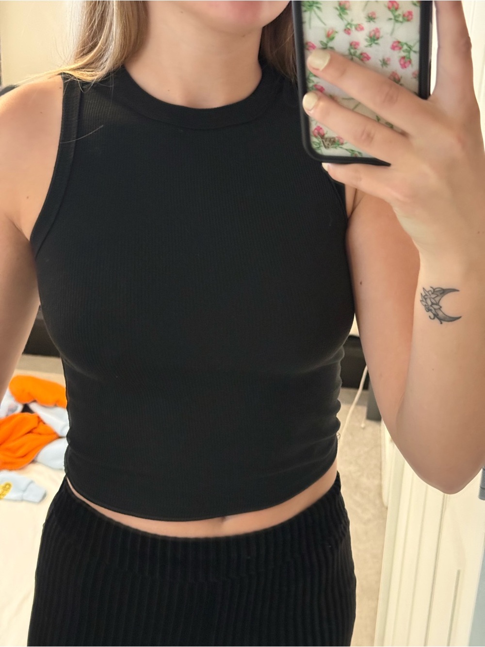Ribbed Black Sleeveless Crop Tank Top